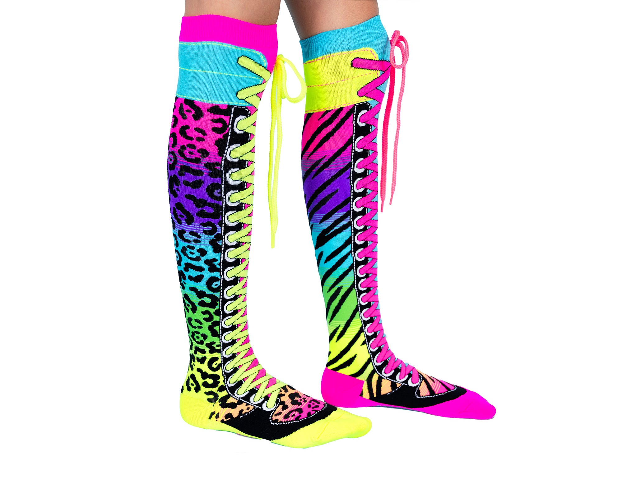 Les chaussettes Safari sont une paire à mélanger et assortir, avec un imprimé léopard et zèbre pour partir à l'aventure tout en restant fashion !