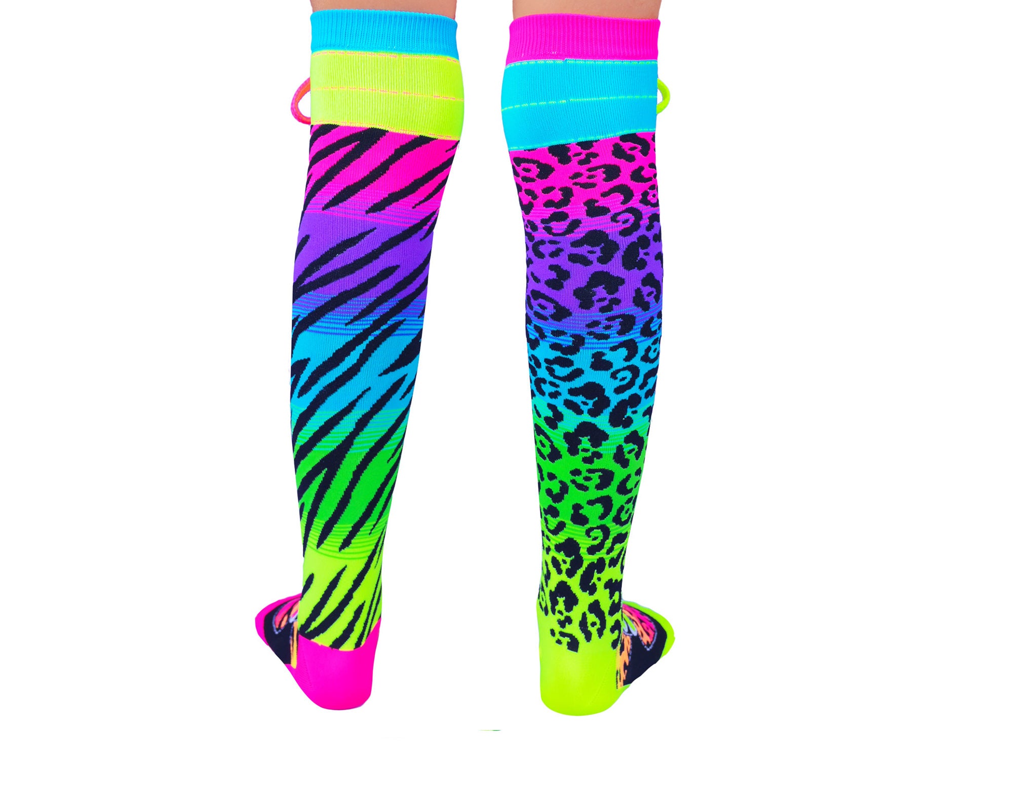 Les chaussettes Safari sont une paire à mélanger et assortir, avec un imprimé léopard et zèbre pour partir à l'aventure tout en restant fashion !