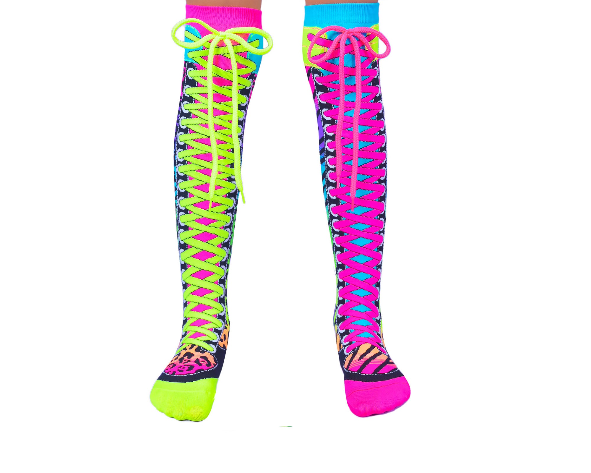 Les chaussettes Safari sont une paire à mélanger et assortir, avec un imprimé léopard et zèbre pour partir à l'aventure tout en restant fashion !