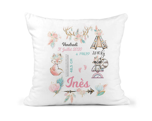 Découvrez notre Coussin de Naissance, un cadeau tout en douceur pour accueillir le nouveau-né dans le monde.